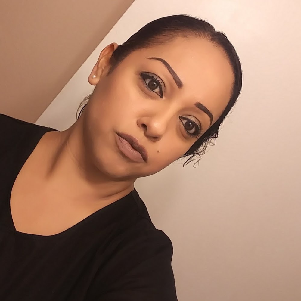 Meet your Posher, Monica